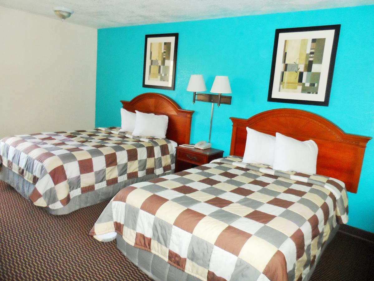 Courtesy Inn Del City Екстер'єр фото